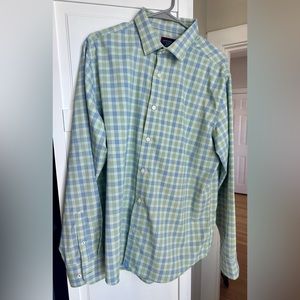 Men’s UNTUCKIT dress shirt